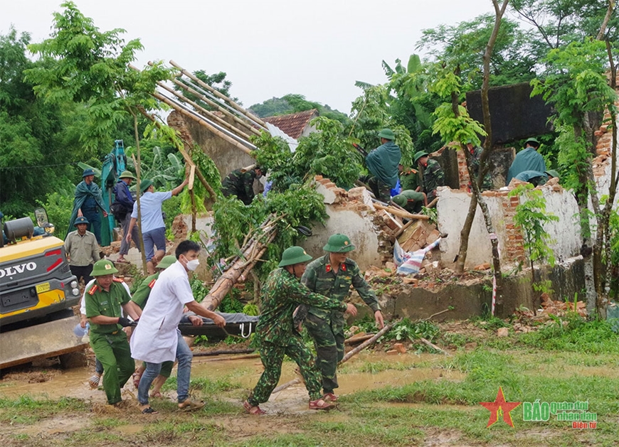 Troops in Tuyen Hoa district organize exercise in response to